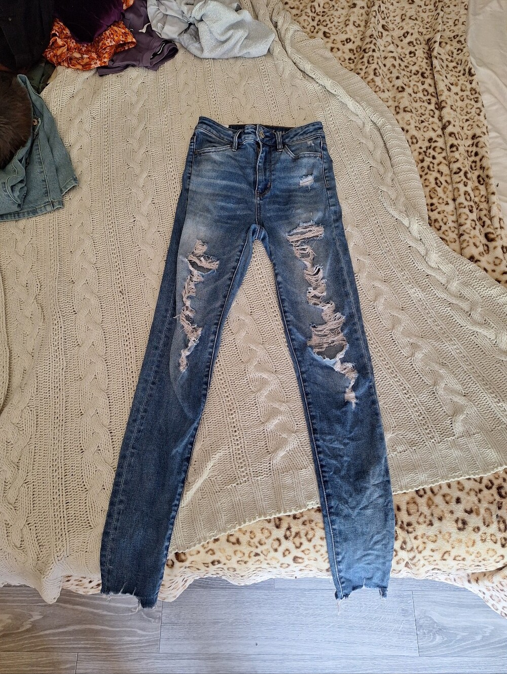 Women's american eagle ripped skinny jeans size 0
